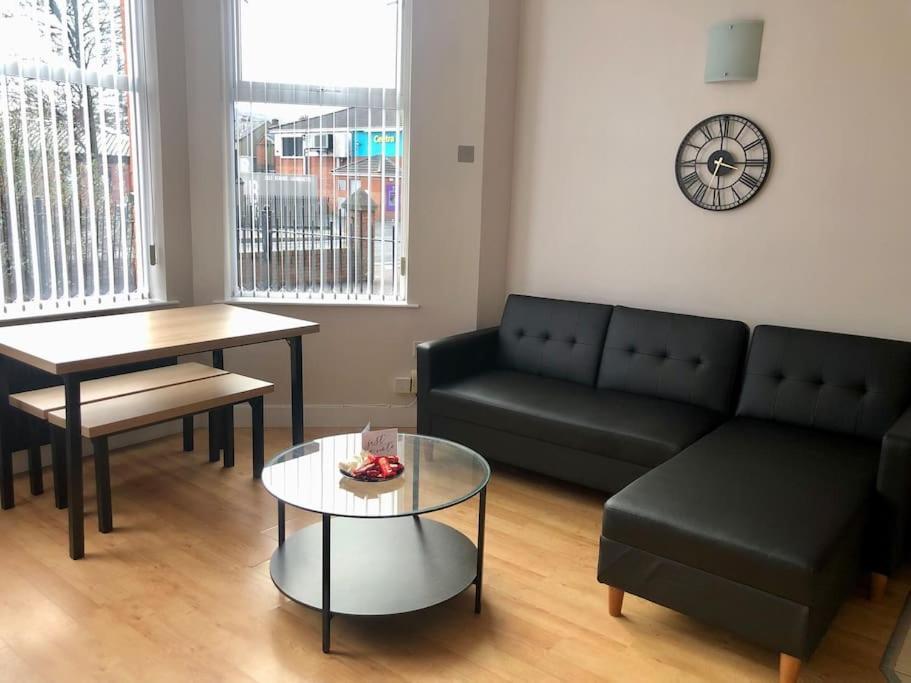 Cliftonville Apartments Belfast Eksteriør billede
